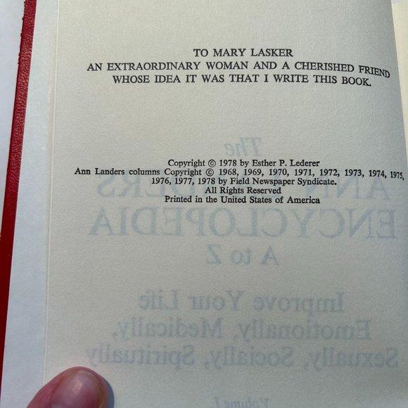 ANN LANDERS Encyclopedia  A to Z - Volume 1 - Picture 7 of 8